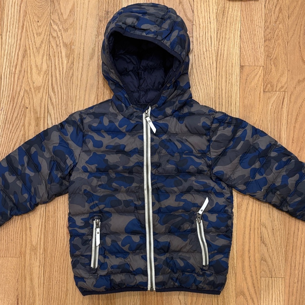 Hanna Andersson Camouflage Puffer Jacket with Hood size 110, 5/6